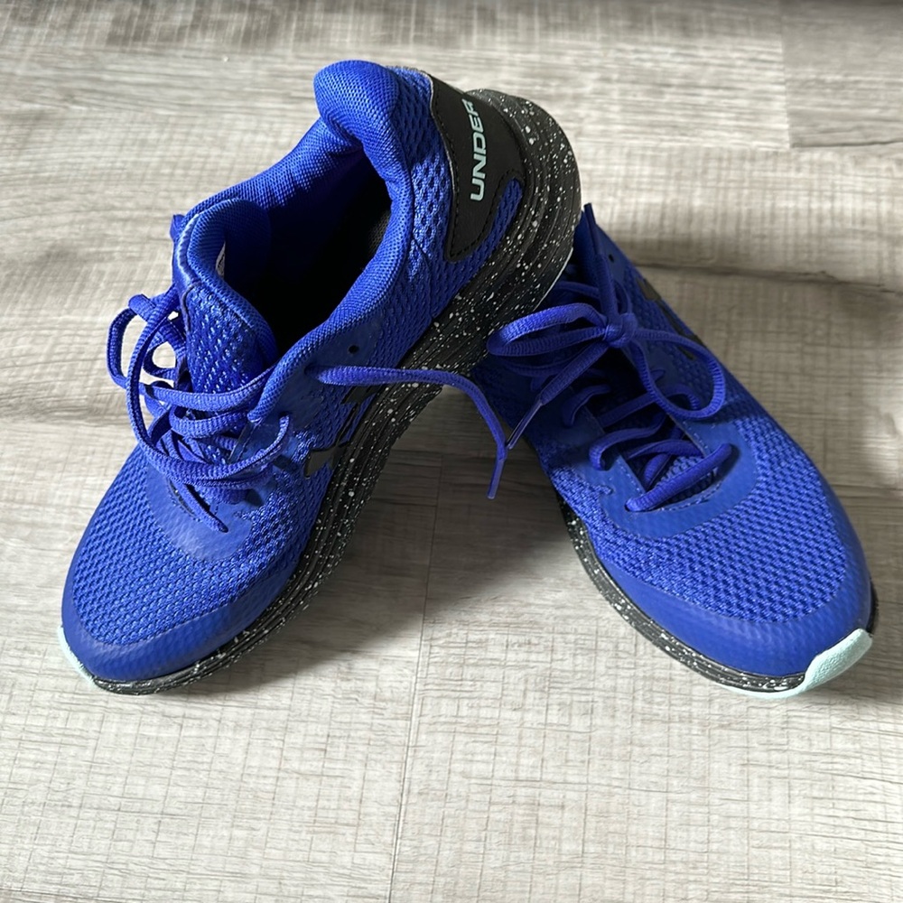 Under Armour cobalt blue running shoe